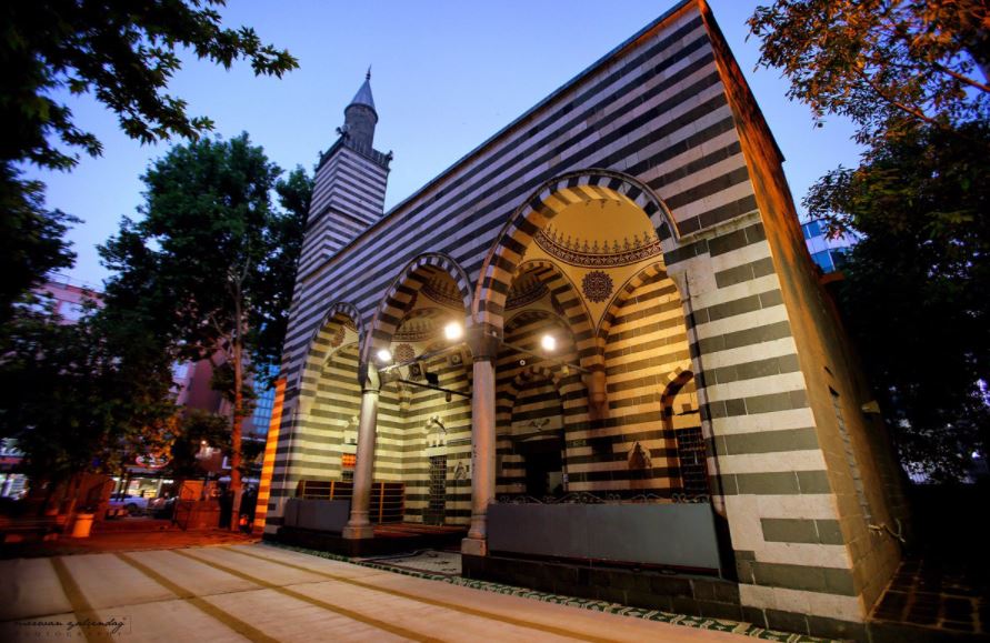 Diyarbakır Gezilecek Yerler Nebi Camii