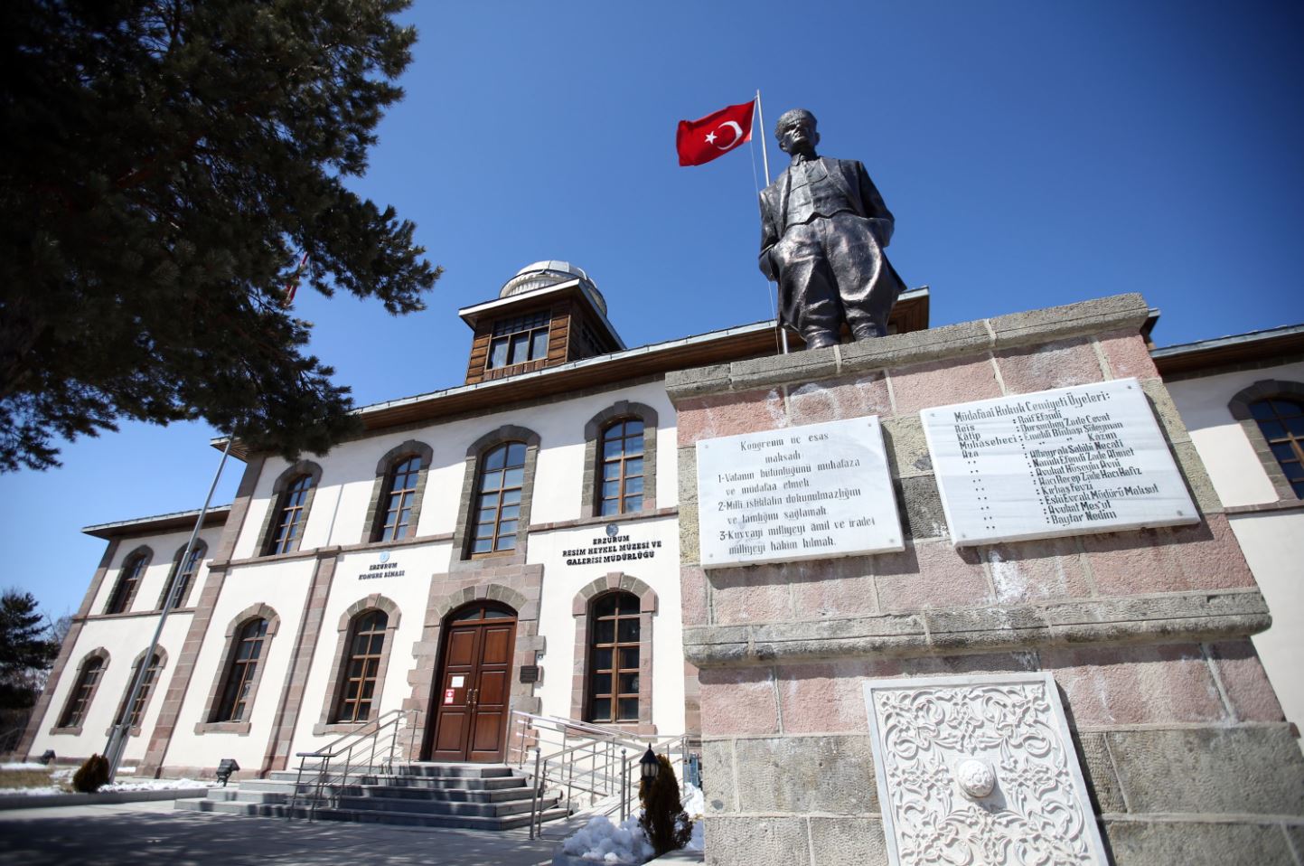 23 Temmuz Erzurum Kongre Binası Resim Heykel Müzesi ve Galerisi