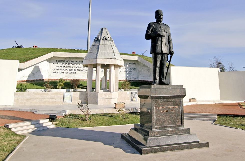 Şükrü Paşa Anıtı ve Balkan Savaşları Müzesi