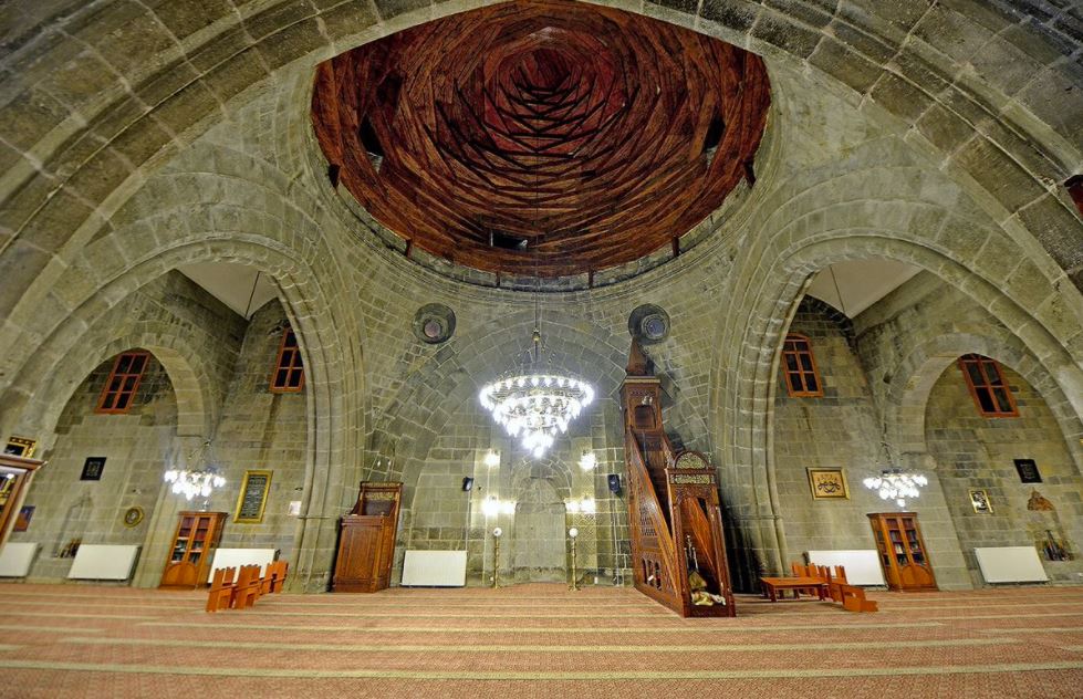 Erzurum Merkez Gezilecek Yerler  Ulu Camii