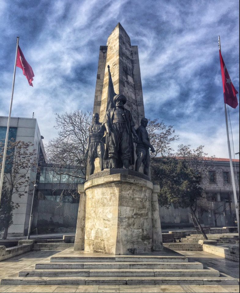Barboros Hayrettin Paşa Anıtı