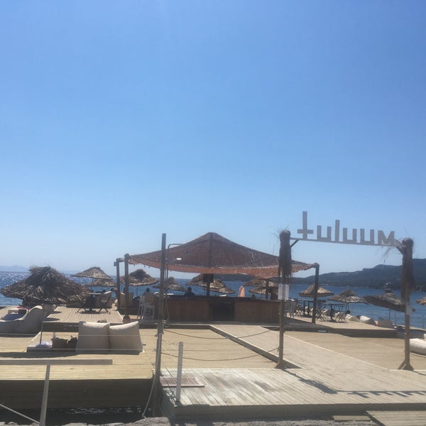 Tuluum Beach & Hotel
