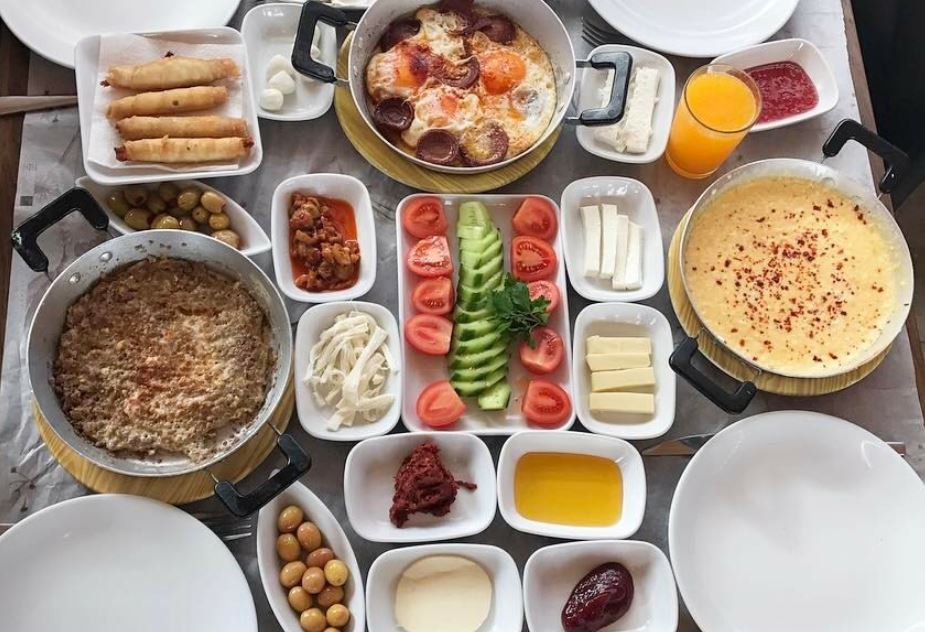 Cemil Piknik Meşhur Abant Kahvaltı