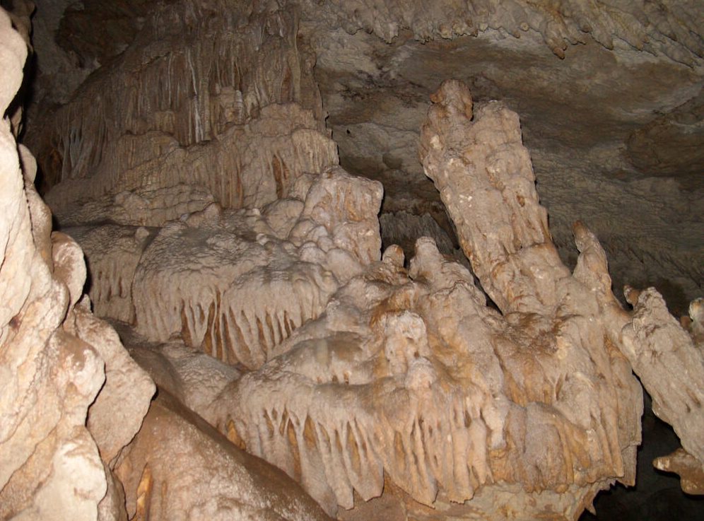 Aslanlı(Yaren) Mağarası