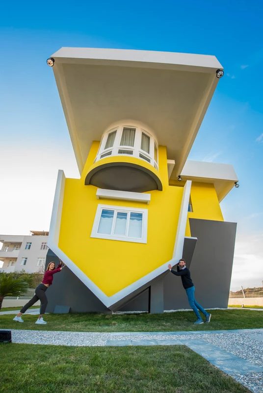 Manavgat Gezilecek Yerler Ters Villa (Upside Down House)