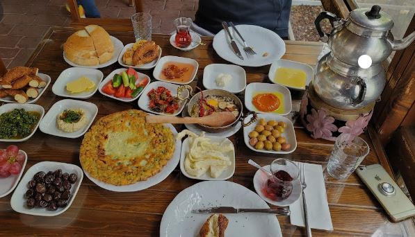 Maruf Kahvaltı & Unlu Mamulleri